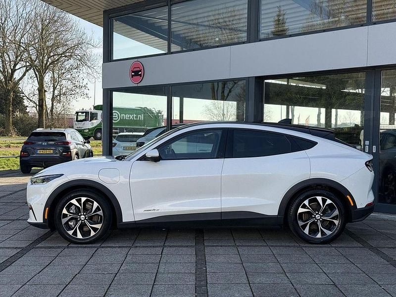 Gebraucht Ford Mustang Mach-E 189 kW (258 PS) 2021 Weiß SUV