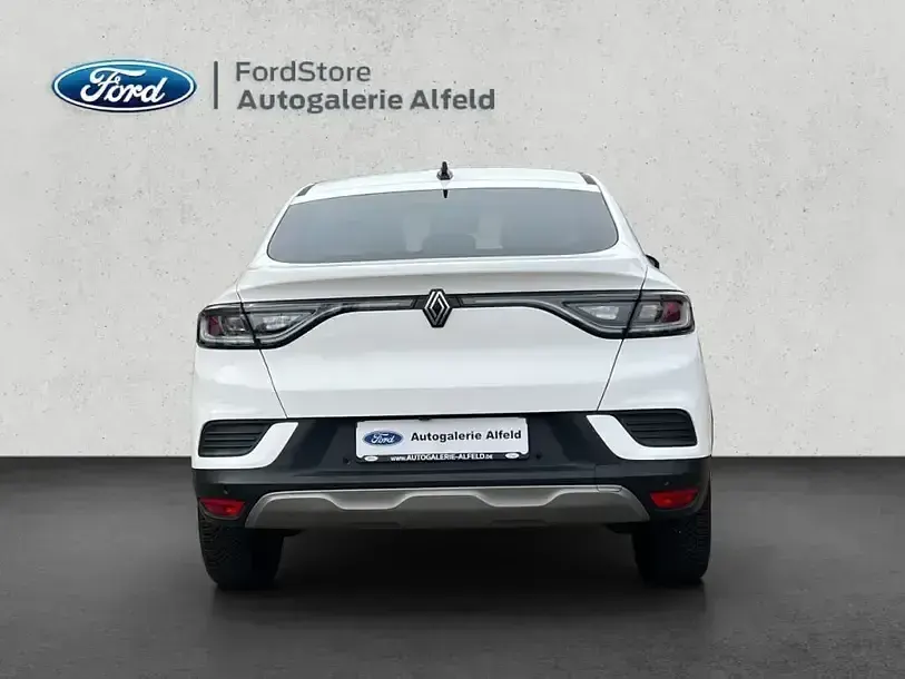 Gebraucht Renault Arkana Techno 140 PS (102 kW) 2024 Weiß SUV