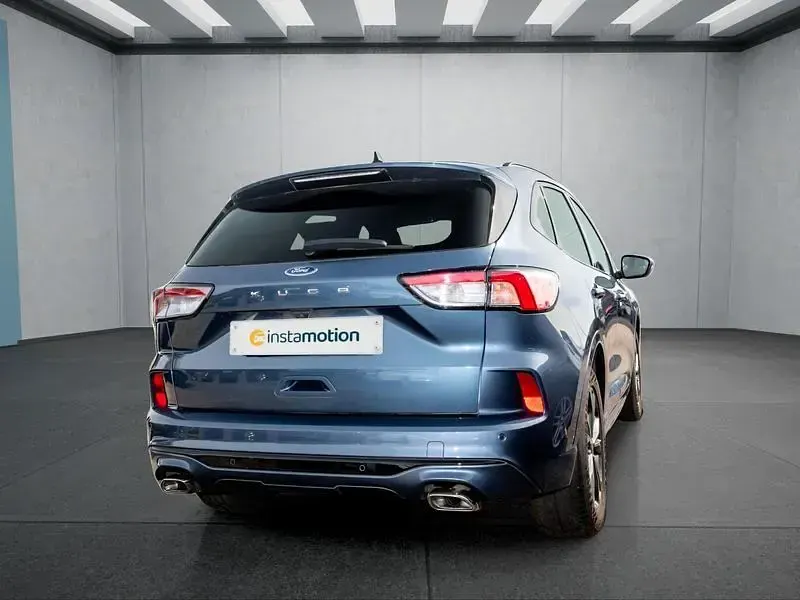 Gebraucht Ford Kuga 150 PS (110 kW) 2020 Blau SUV