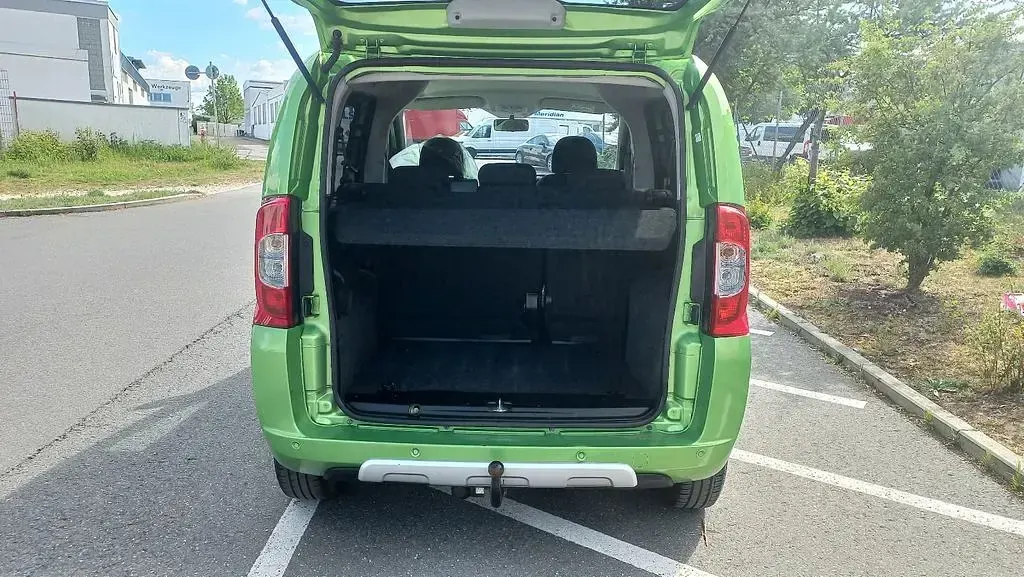 Gebraucht Fiat Qubo Trekking 95 PS (69 kW) 2016 Grün Van / Kleinbus