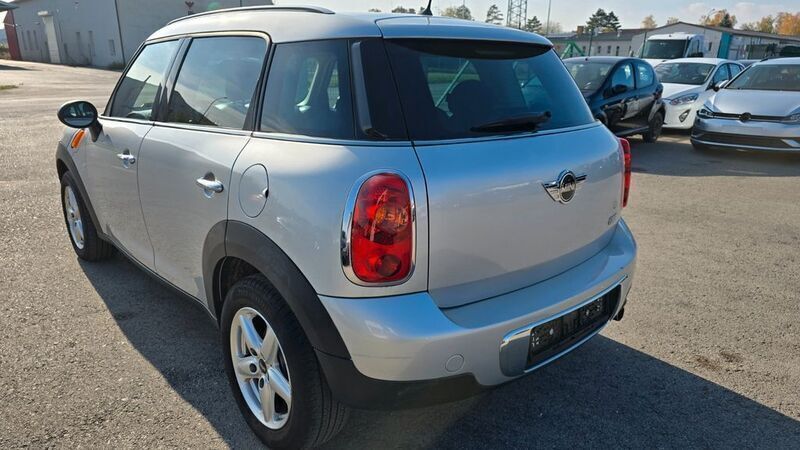 Silber Gebraucht 2012 Mini One Countryman SUV | 5.880 € (Guter Preis) - Bild 1/4