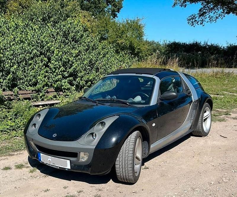 Schwarz Gebraucht 2004 Smart Roadster Cabrio | 4.950 € (Guter Preis) - Bild 1/4
