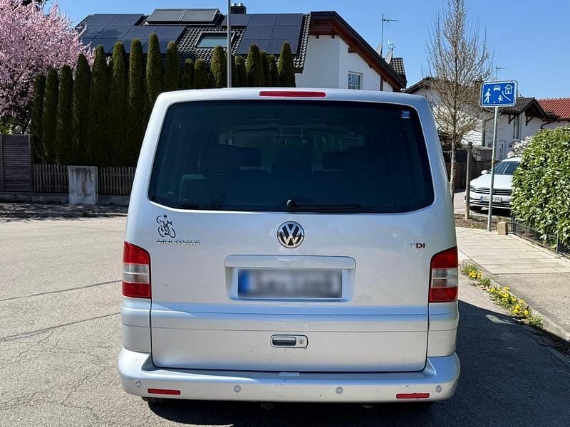 Second-hand VW T5 131 CP (96 kW) 2005 Argintiu Van