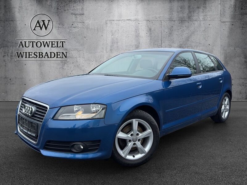 Blau Gebraucht 2010 Audi A3 Sportback Ambition Limousine | 4.990 € (Guter Preis) - Bild 1/4
