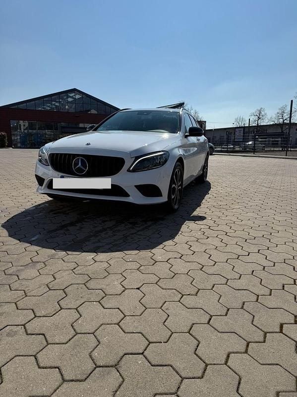 Weiß Gebraucht 2019 Mercedes C220 Kombi | 19.300 € (Guter Preis) - Bild 1/4