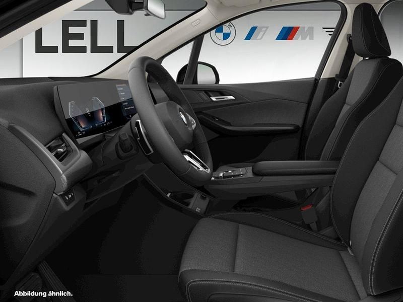 Gebraucht BMW 220 Active Tourer 156 PS (114 kW) 2023 Schwarz Van / Kleinbus