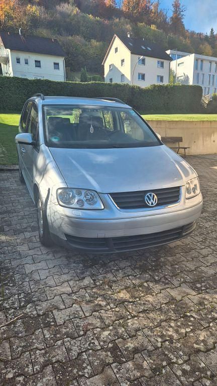 Silber Gebraucht 2003 VW Touran Trendline Van / Kleinbus | 3.000 € (Teuer) - Bild 1/4