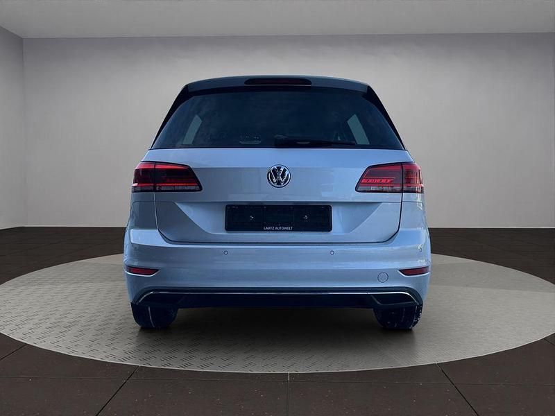 Gebraucht VW Golf Sportsvan Join 150 PS (110 kW) 2018 Silber Van / Kleinbus