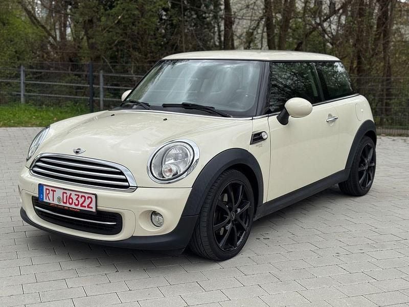 Gebraucht Mini Cooper 122 PS (89 kW) 2013 Weiß Kleinwagen