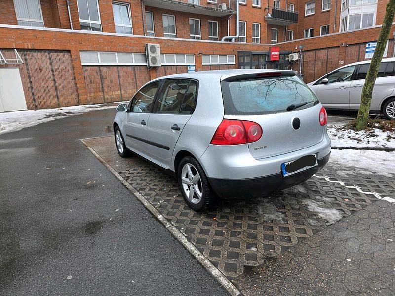 Gebraucht VW Golf V 75 PS (55 kW) 2004 Silber Kleinwagen