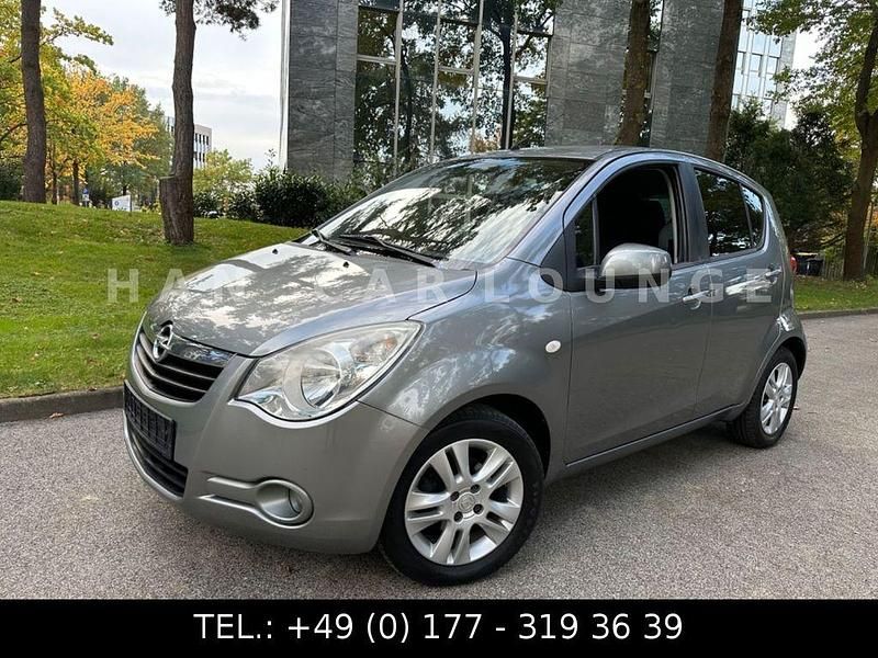 Gebraucht Opel Agila Edition 94 PS (69 kW) 2013 Grau Kleinwagen