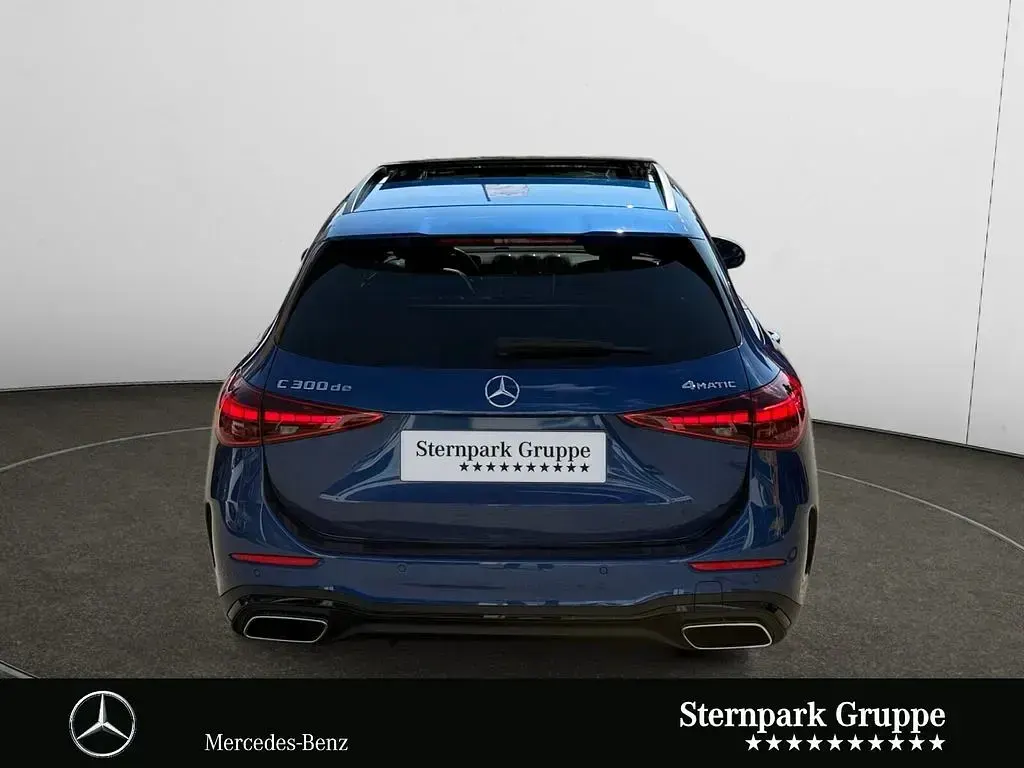 Gebraucht Mercedes C300e AMG 197 PS (144 kW) 2024 Lack spektralblau Kombi