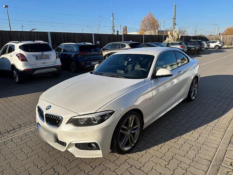 Weiß Gebraucht 2017 BMW 218 M Sport Coupé | 18.750 € (Guter Preis) - Bild 1/4