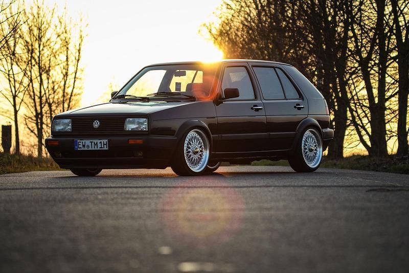 Braun Gebraucht 1991 VW Golf II Limousine | 7.999 € - Bild 1/4