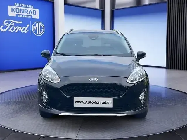 Gebraucht Ford Fiesta Cool & Sound Edition 86 PS (63 kW) 2018 Schwarz Limousine