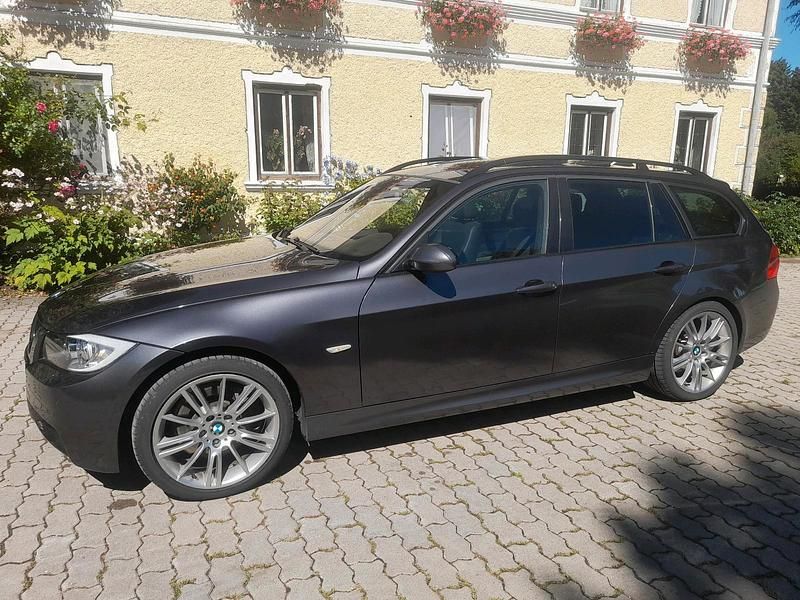 Grau Gebraucht 2008 BMW 335 Kombi | 14.000 € (Fairer Preis) - Bild 1/4