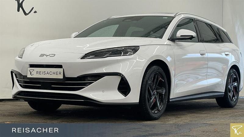 Gebraucht BYD Seal Comfort 212 PS (155 kW) 2025 Weiß Limousine