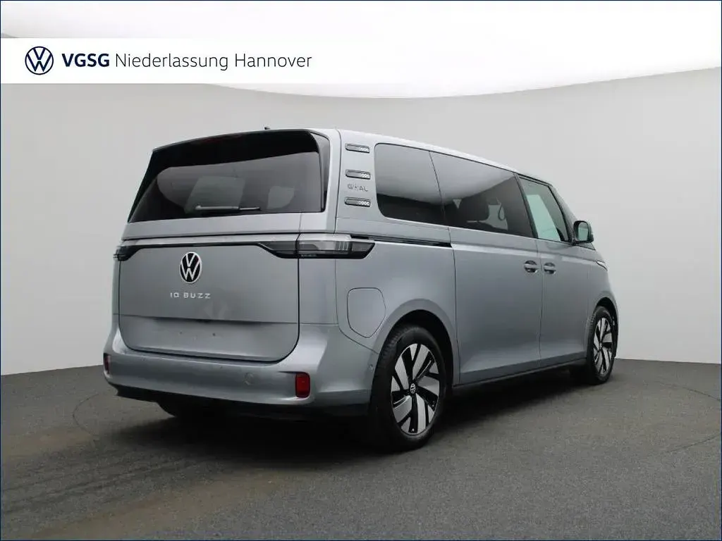 Używany VW ID. Buzz Goal 210 kW (286 KM) 2025 Srebrny Minivan