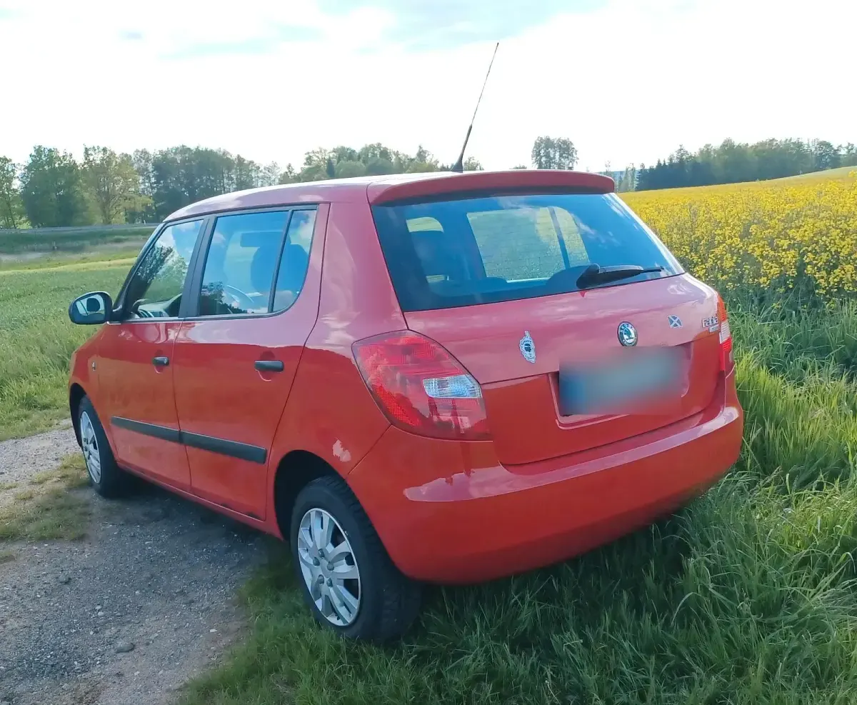 Gebraucht Skoda Fabia Cool Edition 60 PS (44 kW) 2010 Rot Kleinwagen