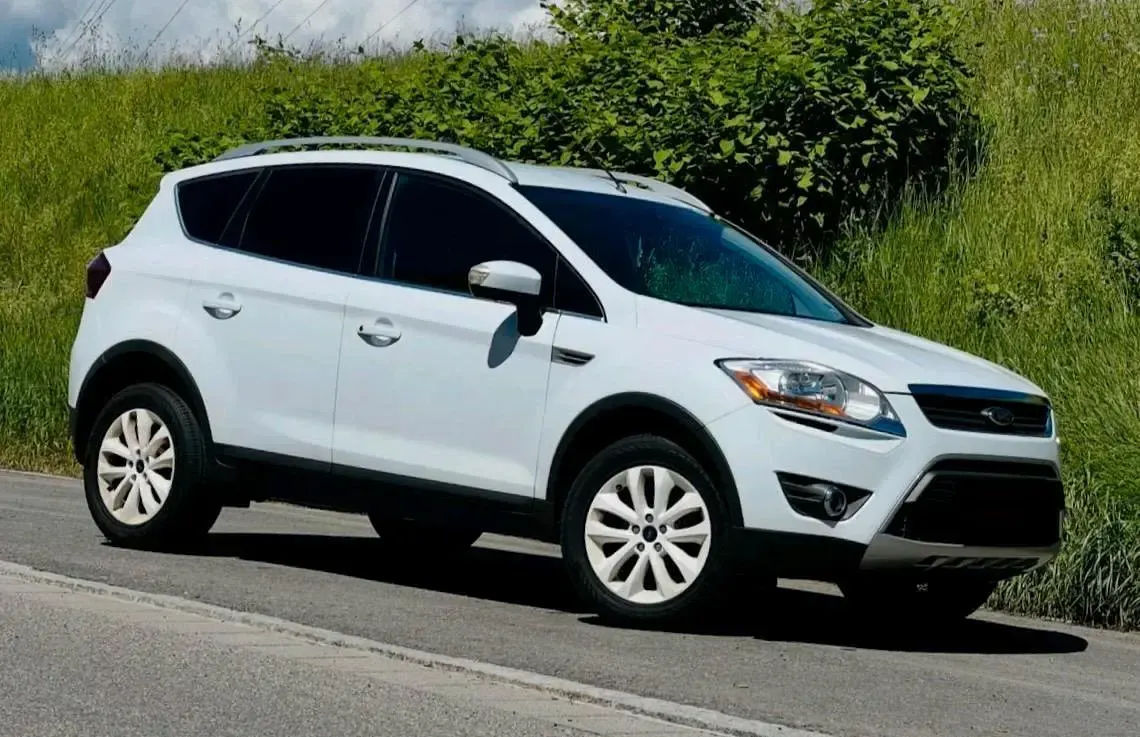 Gebraucht Ford Kuga 200 PS (147 kW) 2009 Weiß SUV