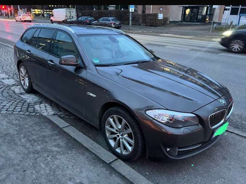 Grau Gebraucht 2011 BMW 530 Kombi | 8.400 € (Guter Preis) - Bild 1/4