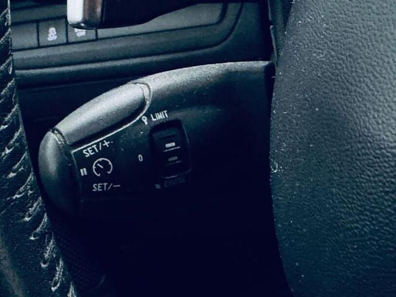 Gebraucht Peugeot 2008 Active 82 PS (60 kW) 2016 Grau SUV