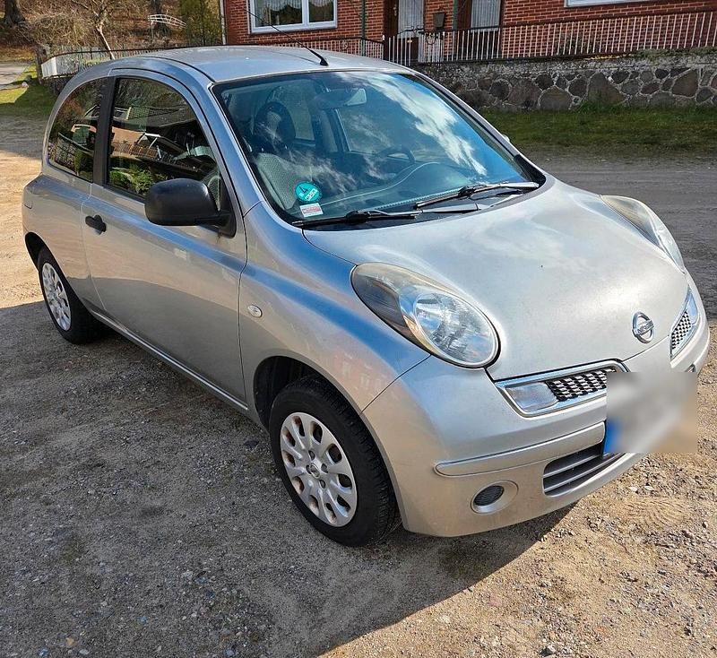 Gebraucht Nissan Micra 65 PS (47 kW) 2010 Silber Kleinwagen