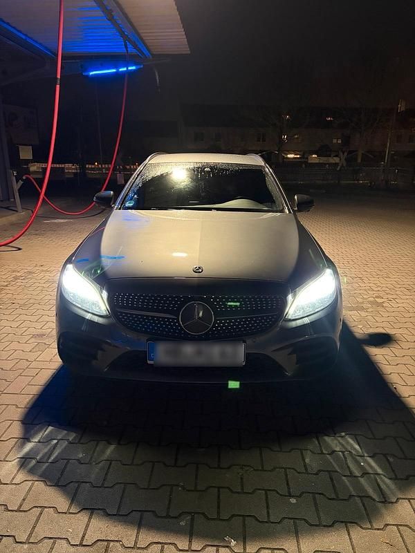 Gebraucht Mercedes C180 AMG 122 PS (89 kW) 2019 Andere farben Kombi