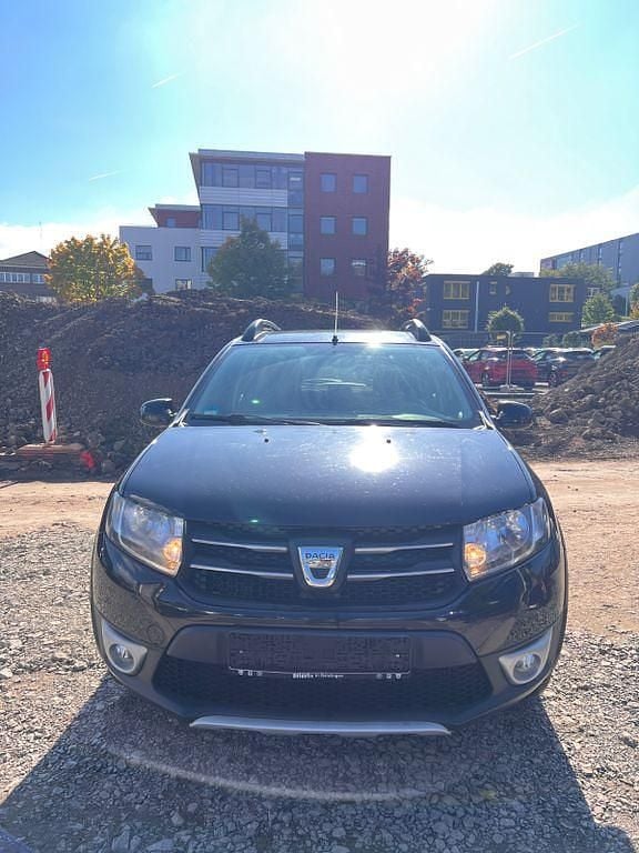 Schwarz Gebraucht 2014 Dacia Sandero Prestige Kleinwagen | 6.750 € (Guter Preis) - Bild 1/4