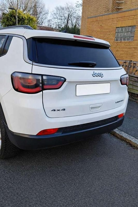 Gebraucht Jeep Compass Limited 170 PS (125 kW) 2020 Weiß SUV
