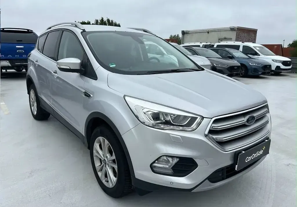 Gebraucht Ford Kuga Titanium 150 PS (110 kW) 2018 Silber SUV