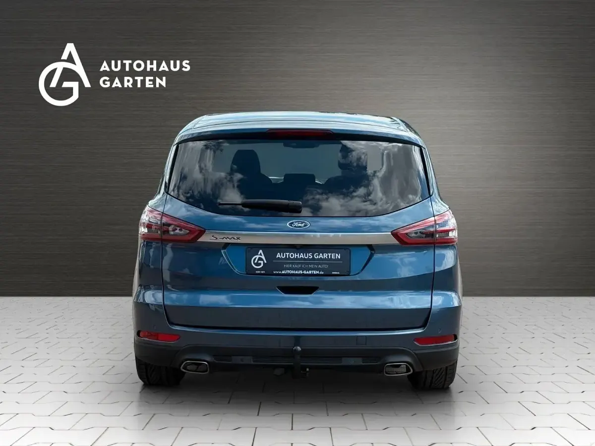 Gebraucht Ford S-MAX Titanium 190 PS (139 kW) 2019 Blau Van / Kleinbus