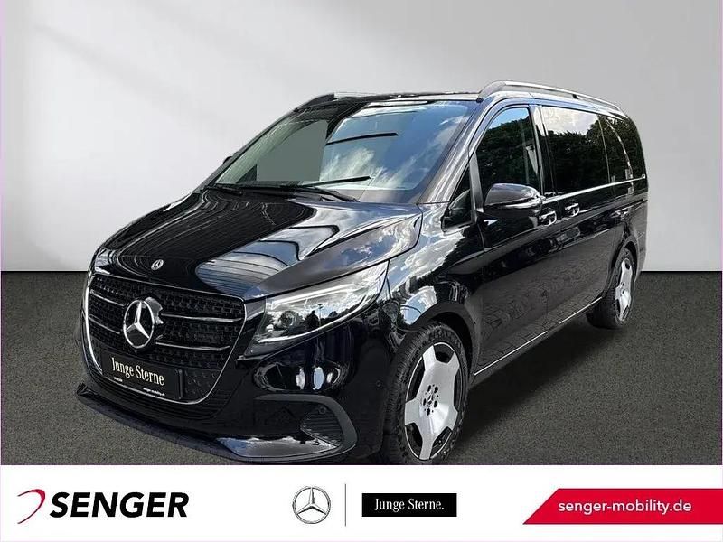 Schwarz Gebraucht 2024 Mercedes V300 Style Van / Kleinbus | 69.950 € (Superpreis) - Bild 1/1