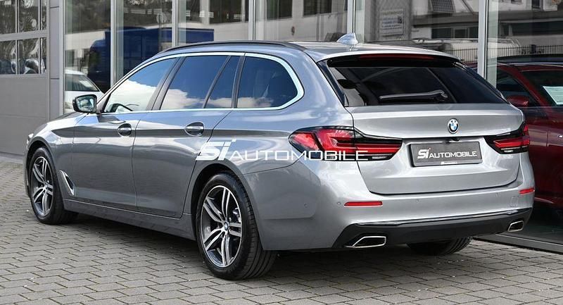 Gebraucht BMW 530 286 PS (210 kW) 2024 Skyscraper grau metallic Kombi