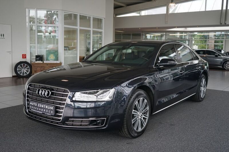 Blau Gebraucht 2016 Audi A8L Limousine | 147.950 € - Bild 1/4