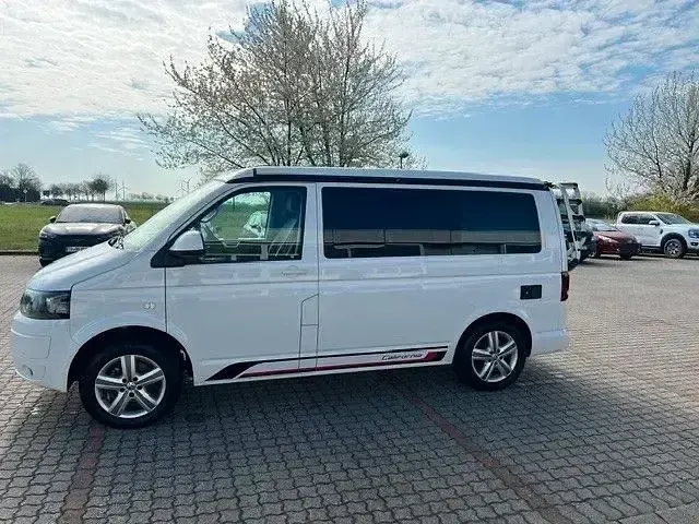 Gebraucht VW California Comfortline 140 PS (102 kW) 2015 Weiß Van