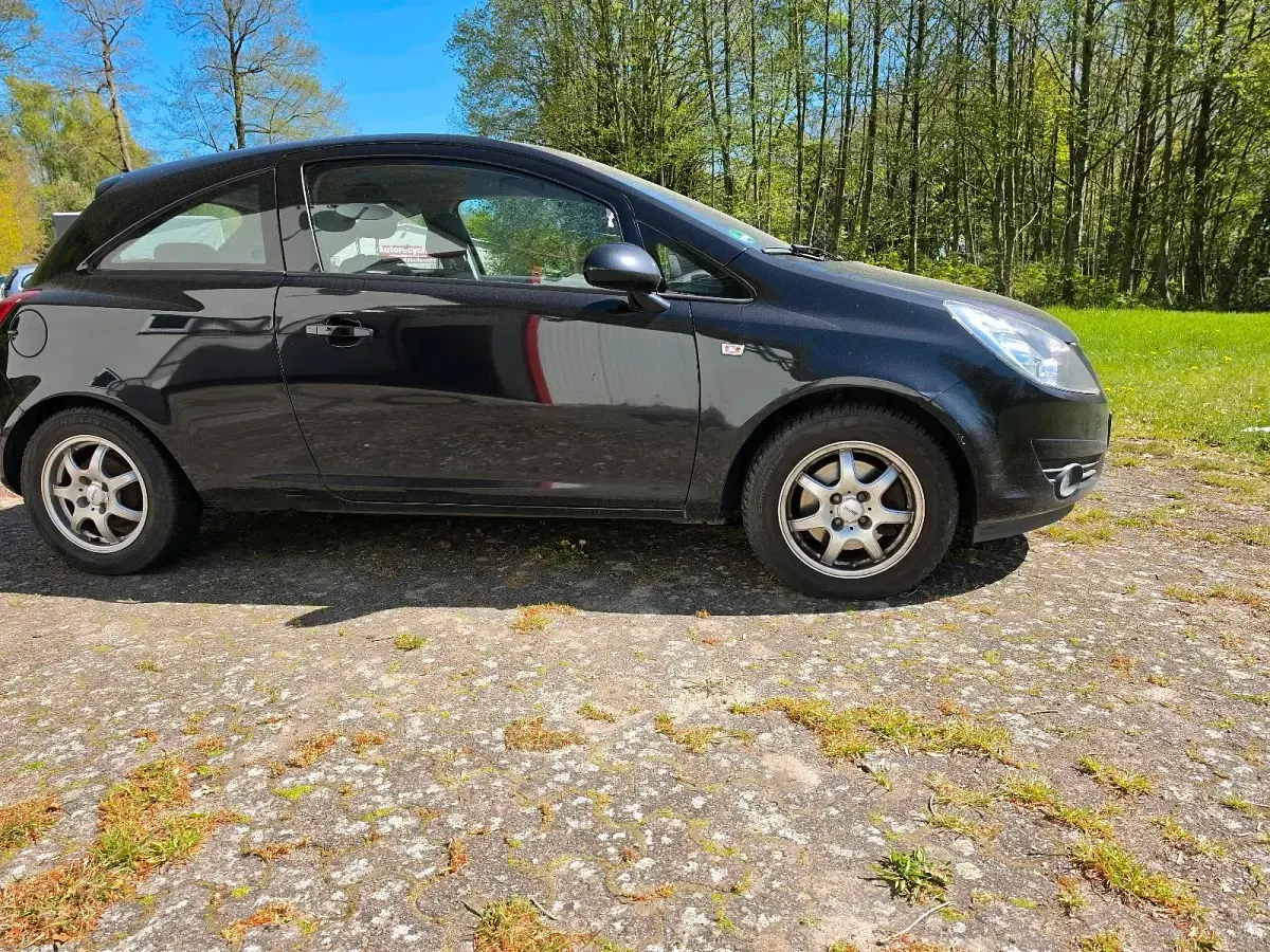 Gebraucht Opel Corsa 90 PS (66 kW) 2008 Schwarz Kleinwagen