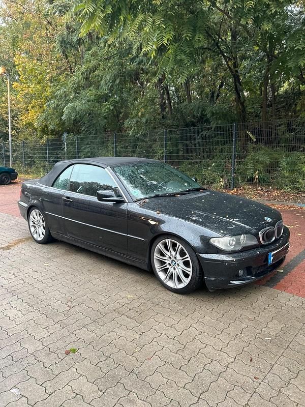 Schwarz Gebraucht 2004 BMW 320 Cabriolet Cabrio | 6.990 € (Superpreis) - Bild 1/4