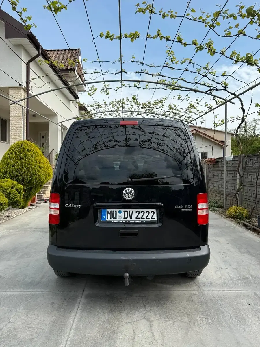 Gebraucht VW Caddy 110 PS (80 kW) 2011 Schwarz Van / Kleinbus
