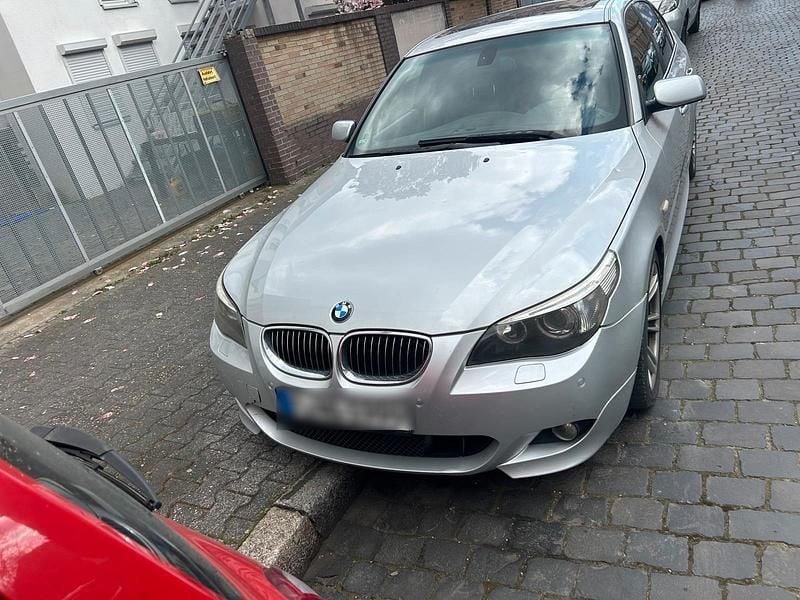 Silber Gebraucht 2006 BMW 530 M Sport Limousine | 6.200 € (Guter Preis) - Bild 1/4