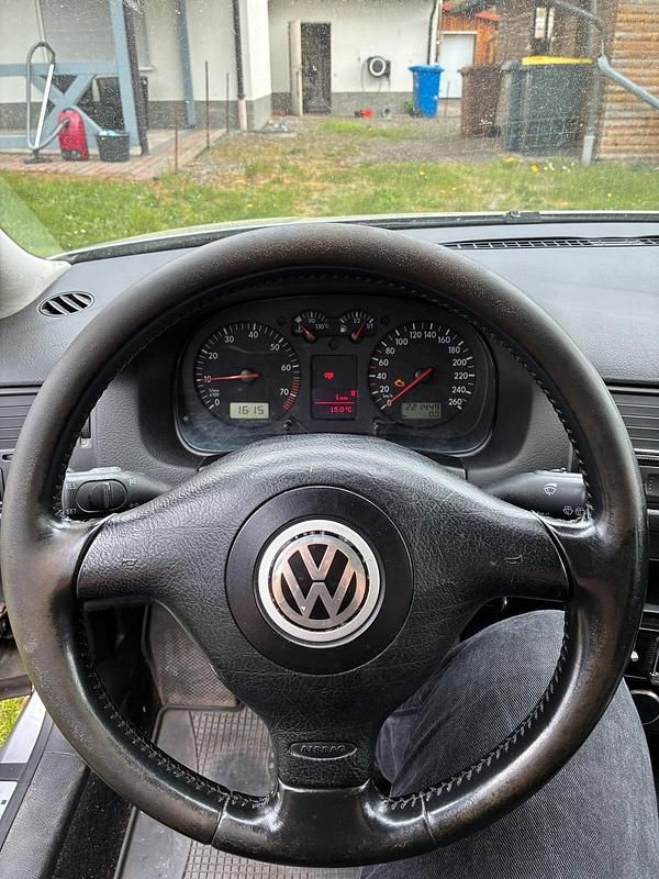 Gebraucht VW Golf IV Edition 105 PS (77 kW) 2001 Silber Kombi