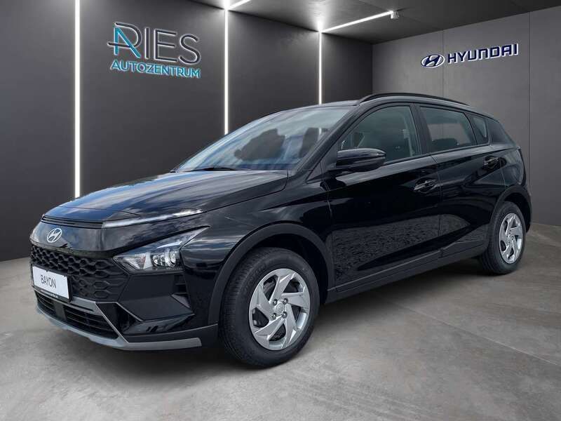 Phantom black Neu 2024 Hyundai Bayon Select SUV | 18.510 € (Guter Preis) - Bild 1/4