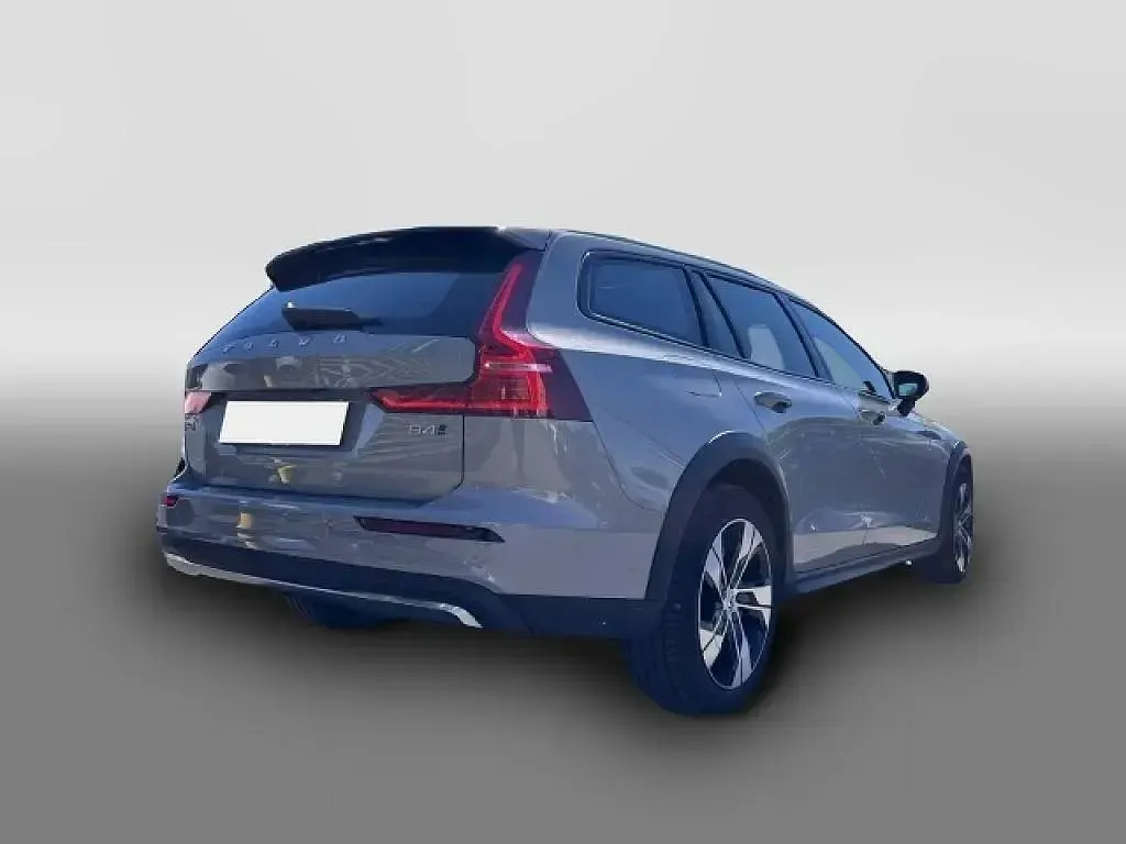 Usata Volvo V60 CC Plus 197 CV (144 kW) 2024 Grigio Station wagon