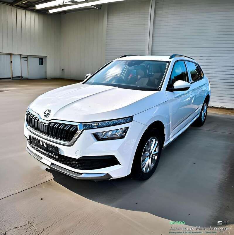 Candyweiss Neu 2024 Skoda Kamiq Ambition SUV | 23.990 € (Guter Preis) - Bild 1/4
