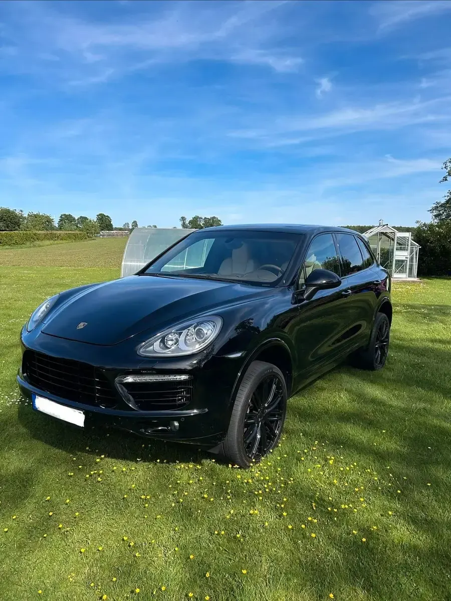 Gebraucht Porsche Cayenne 245 PS (180 kW) 2012 Schwarz SUV