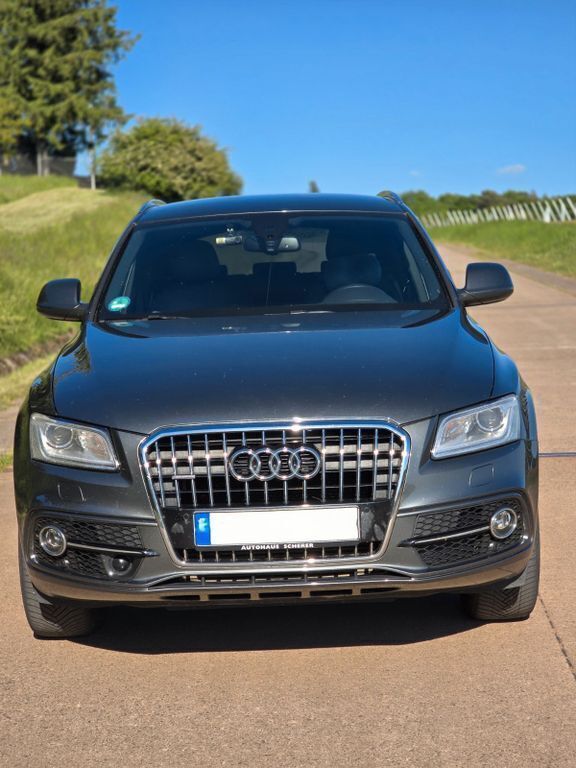 Grau Gebraucht 2013 Audi Q5 S-Line SUV | 17.999 € (Fairer Preis) - Bild 1/4