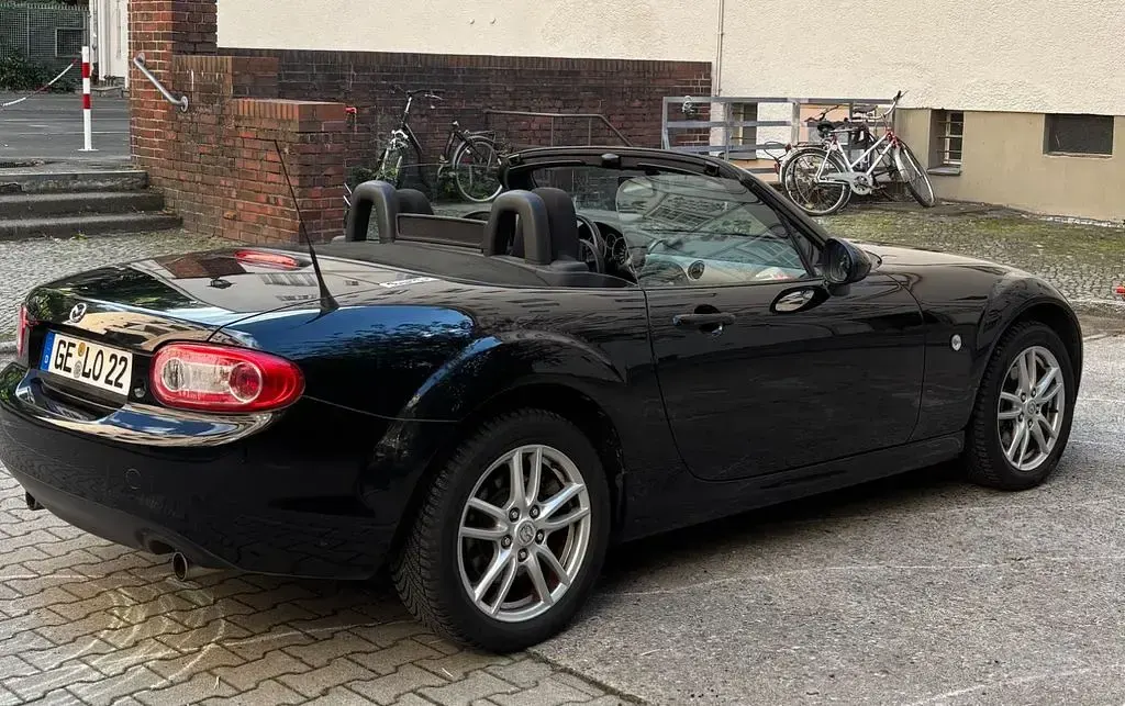 Gebraucht Mazda MX5 Center-Line 126 PS (92 kW) 2010 Schwarz Cabrio