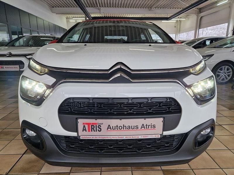 Weiß Gebraucht 2022 Citroën C3 Shine Limousine | 14.500 € (Fairer Preis) - Bild 1/4