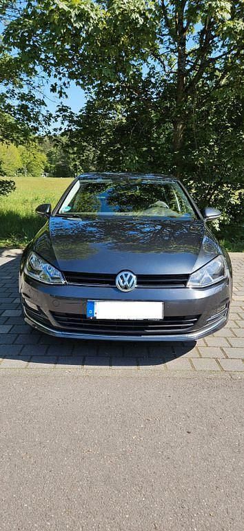 Silber Gebraucht 2016 VW Golf VII Allstar Limousine | 10.000 € (Fairer Preis) - Bild 1/4
