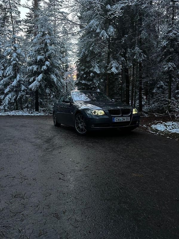 Gebraucht BMW 325 M Performance 218 PS (160 kW) 2005 Grau Limousine